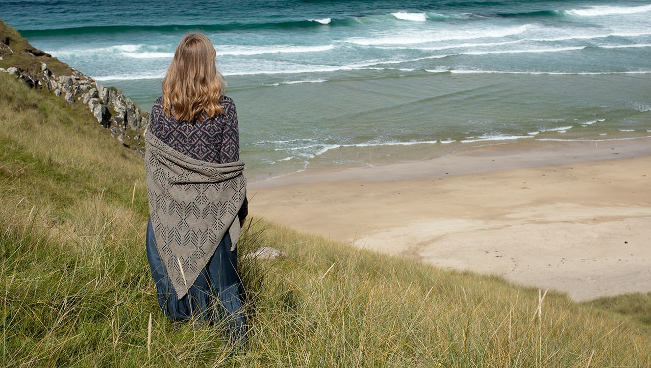 Sulaire Shawl video class design by Alice Starmore in Hiort and Pebble Beach Hebridean 2 Ply