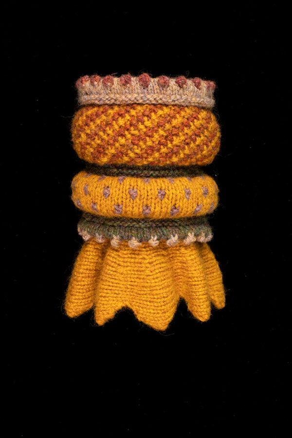 Creative Course 2 - Dún Cuff from Virtual Yarns - Home of Alice Starmore Yarns & Designs